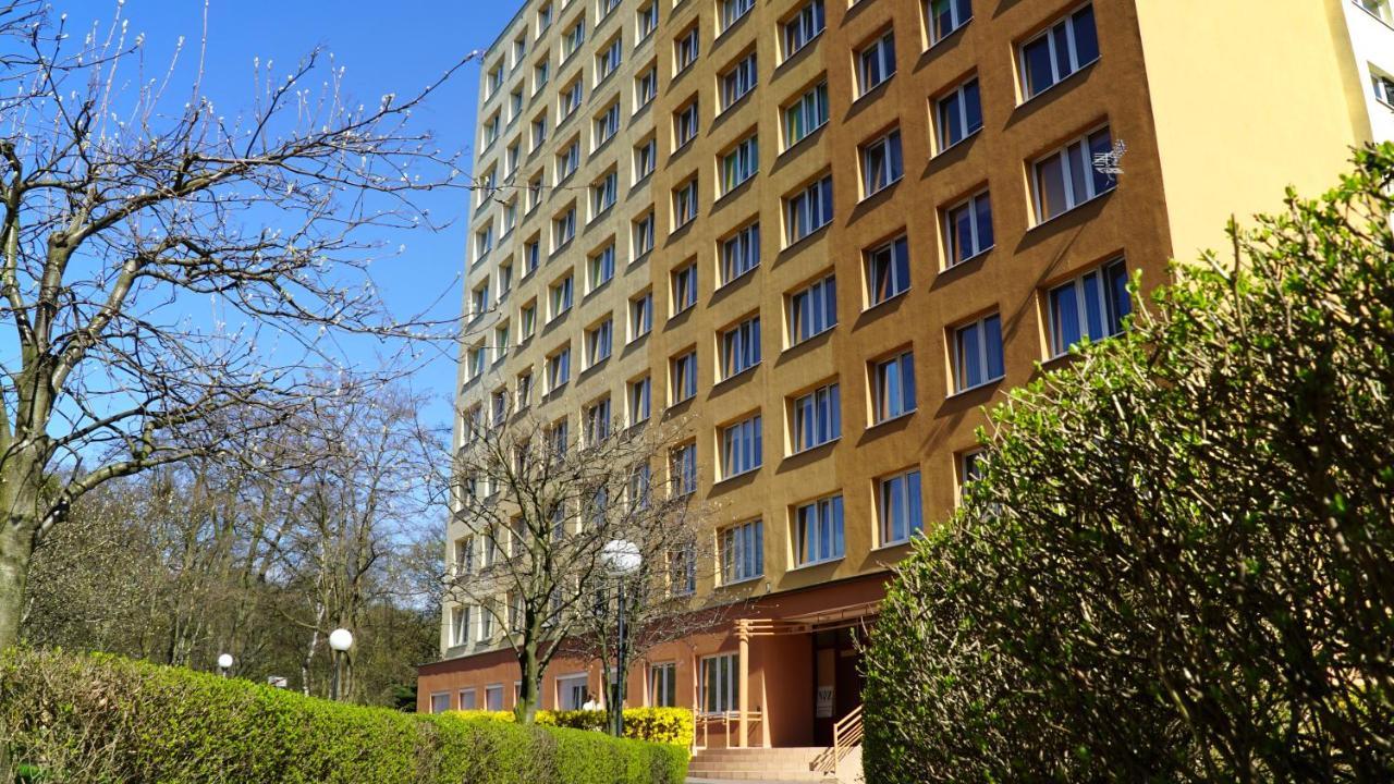 Studencki Dom Marynarza Pasat Vandrerhjem Szczecin Eksteriør bilde